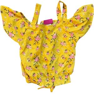 Girls flutter sleeve blouse. Size 4.